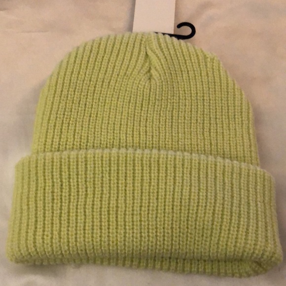 Billabong Walled Cuffed 100% Acrylic Ribbed Beanie Hat Light Green OS NWT - Picture 8 of 16
